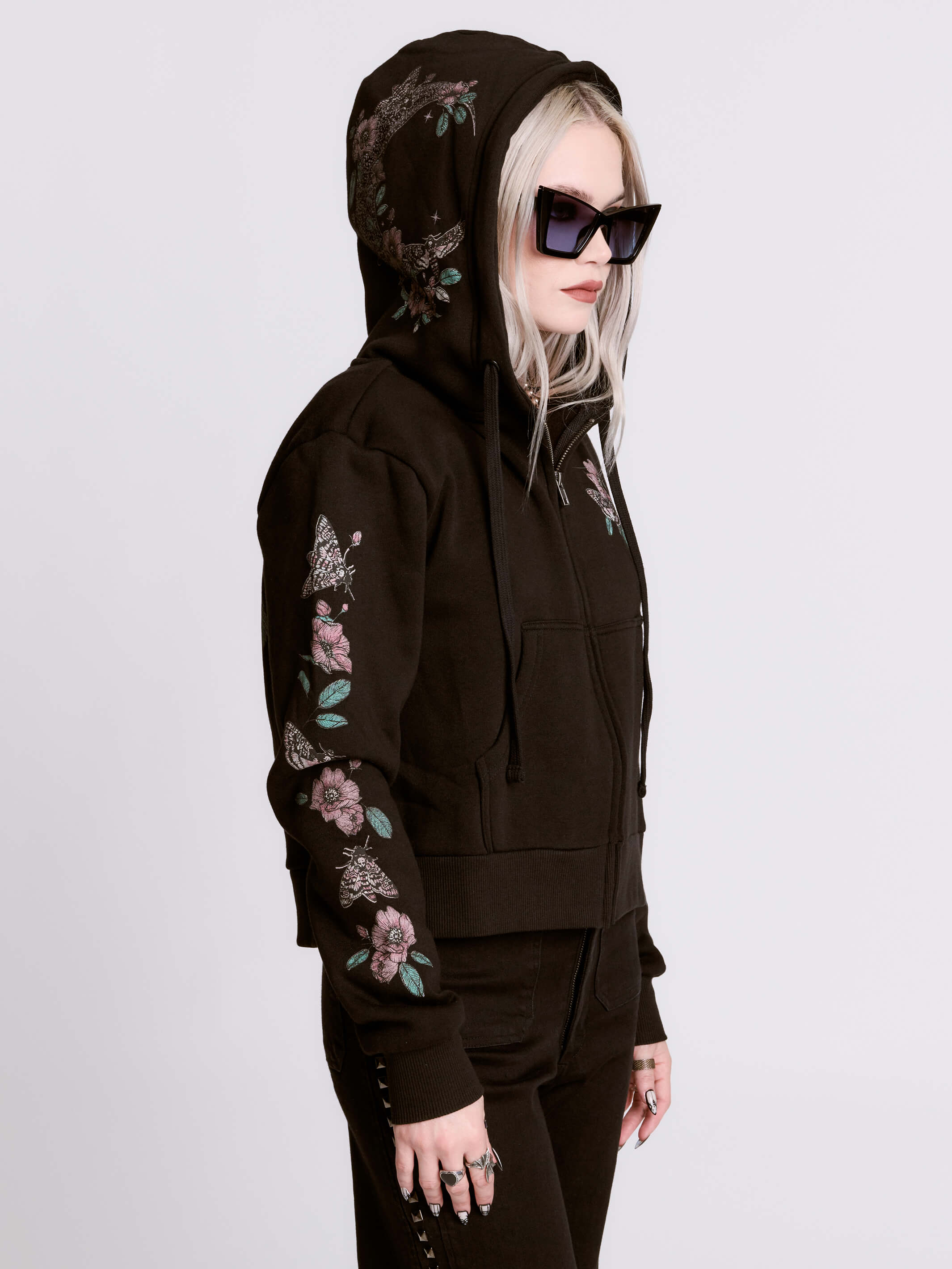 Cropped Pentacle Hoodie - Image 5