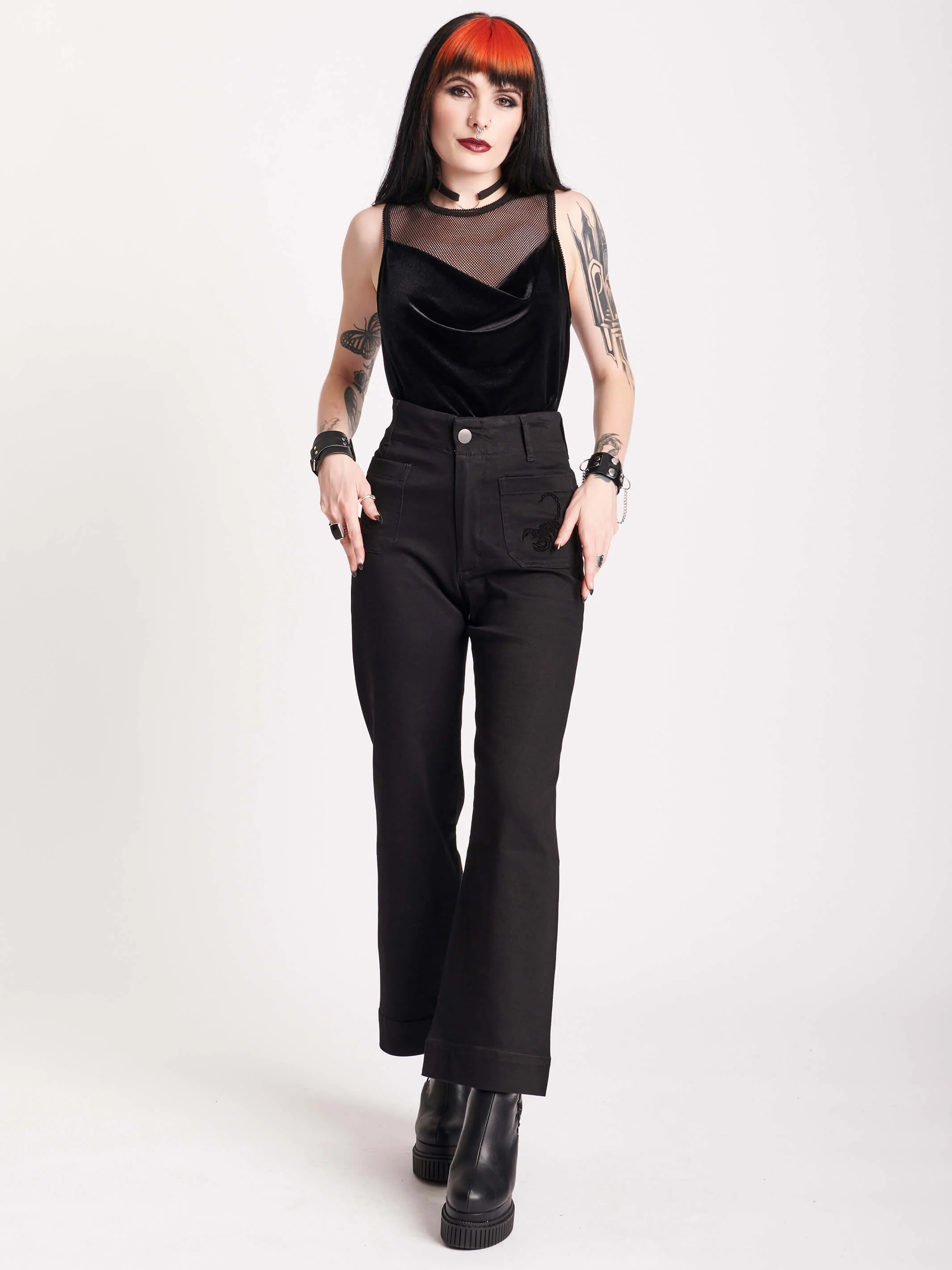 Cropped Wide Leg Jeans - Image 10