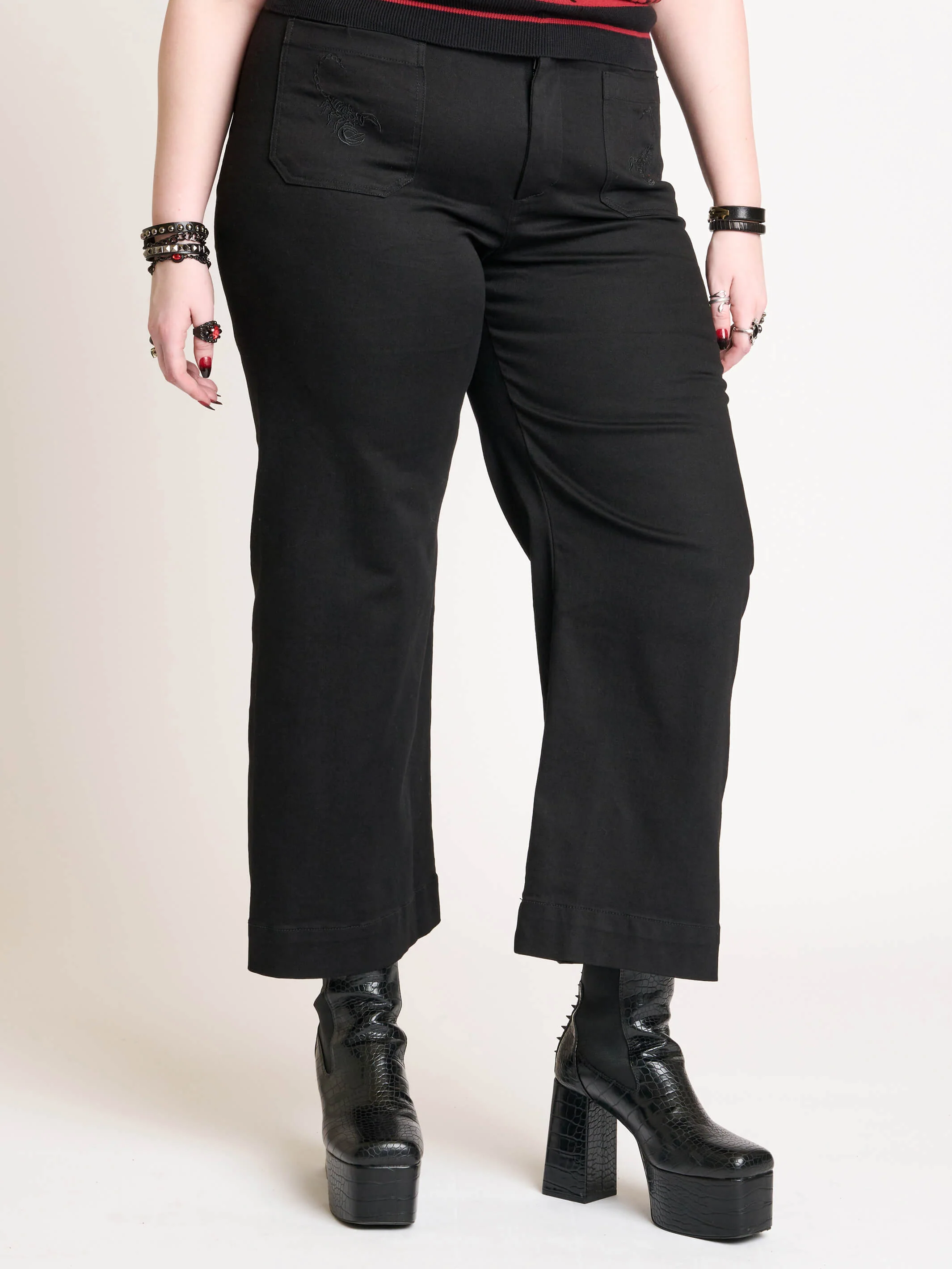 Cropped Wide Leg Jeans - Image 4