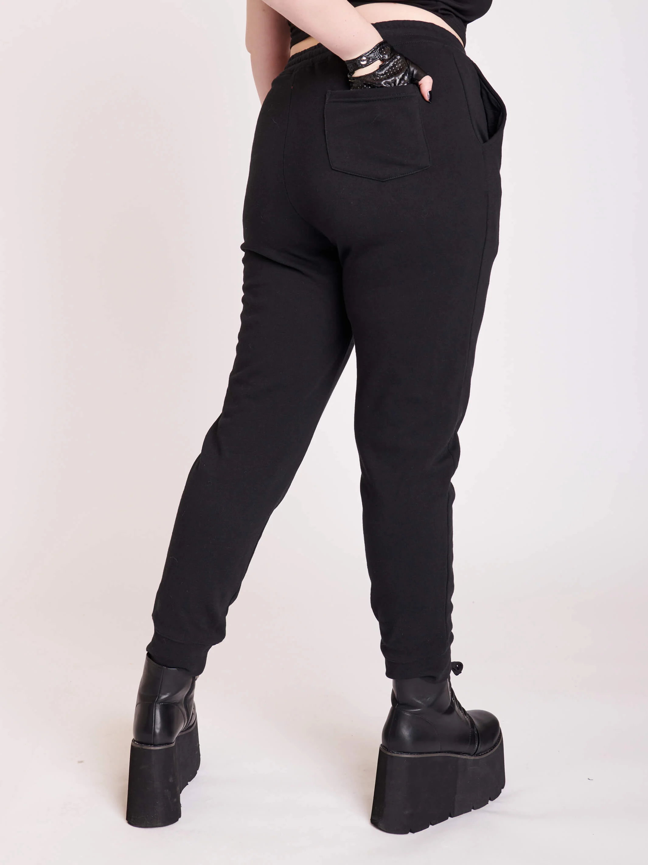 Dagger sword Jogger - Image 6