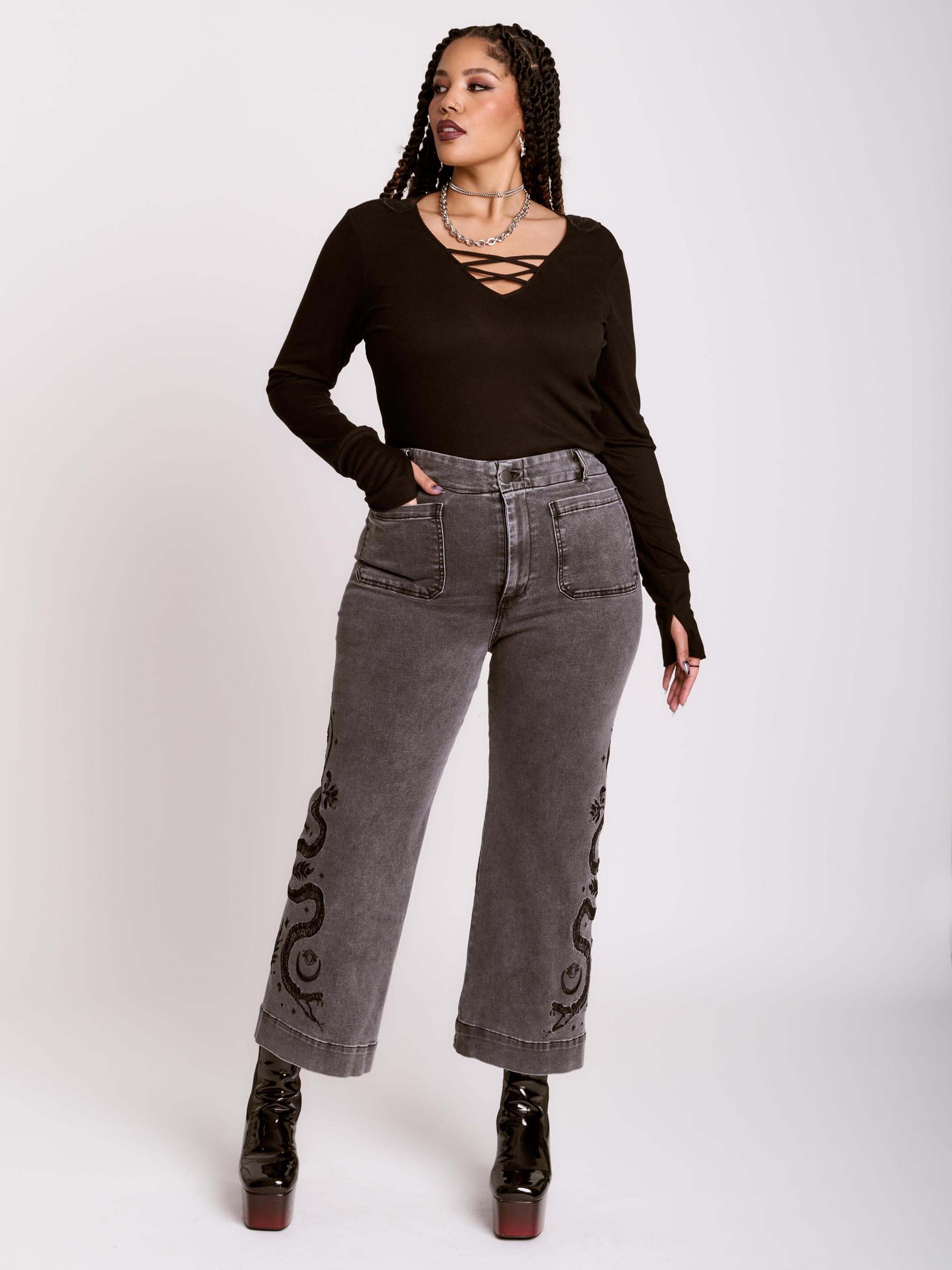 Distressed Embroidered Jeans - Image 5