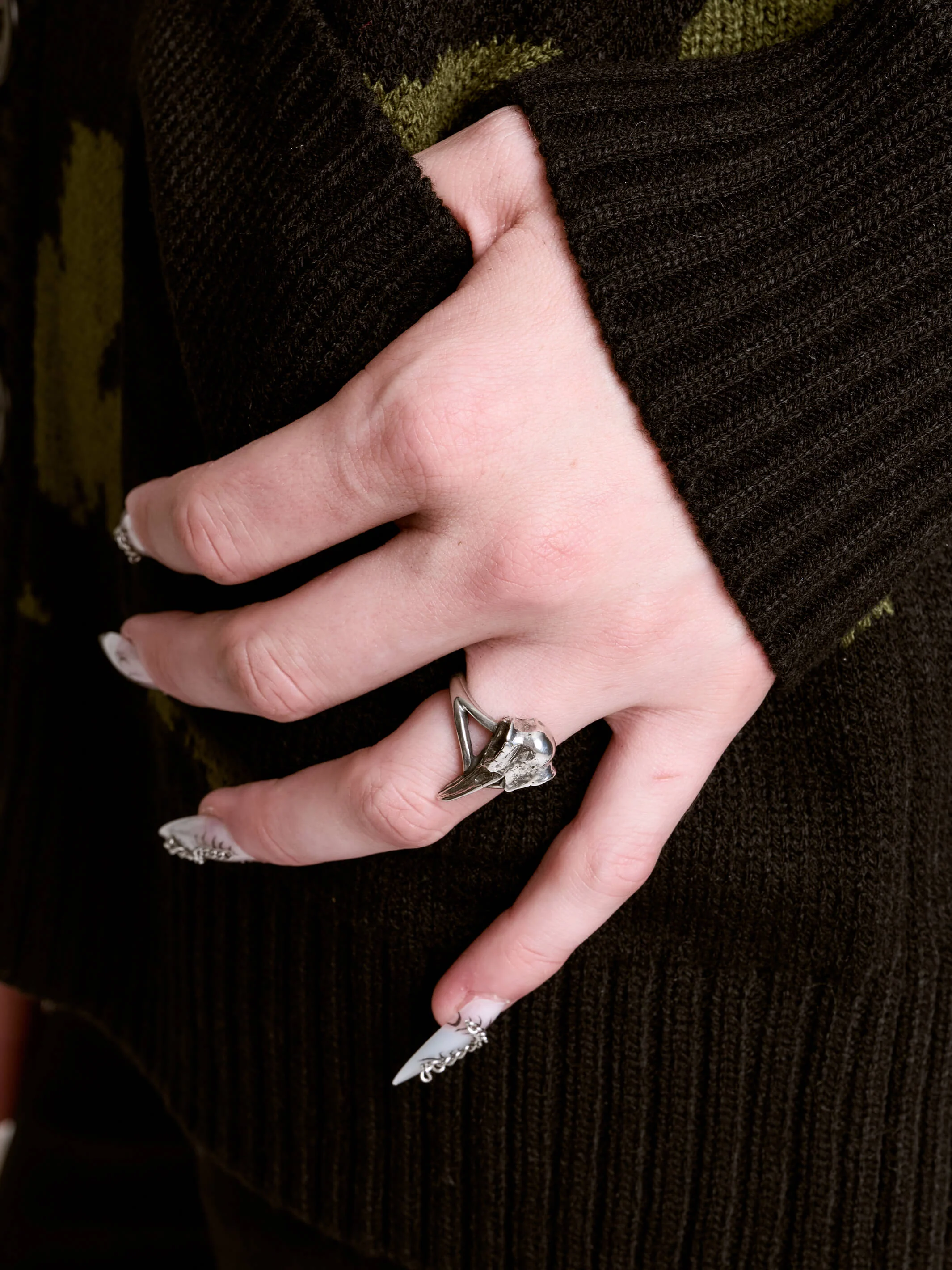 Raven Skull Ring - Image 4
