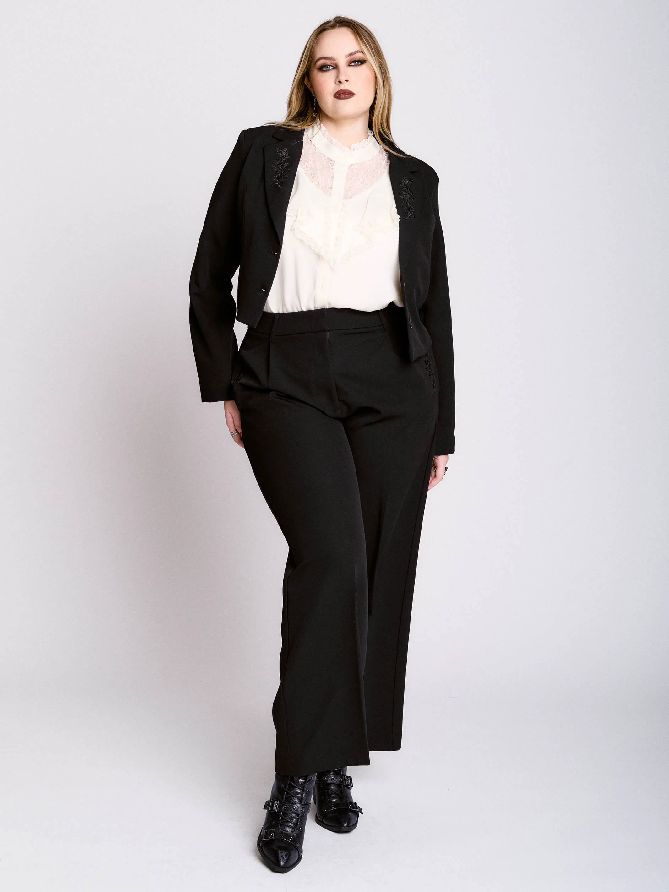 Raven Crop Blazer - Image 12